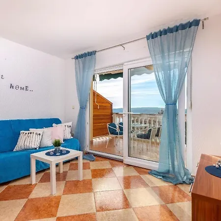 Apartment Mit Balkon Und Meerblick Crikvenica